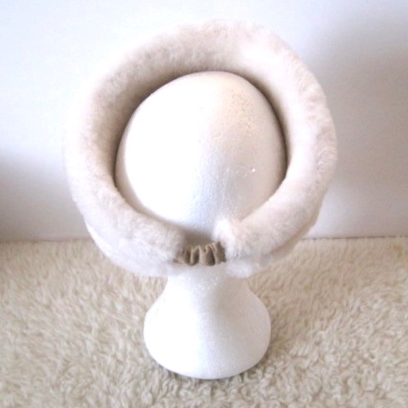 Shearling and Suede Reversible Headband - Picture 4 of 10